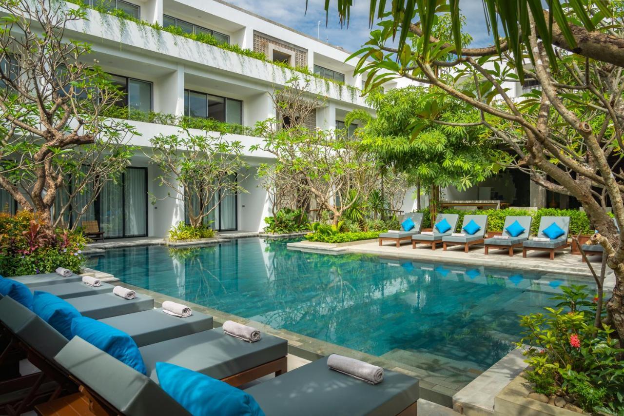Eightfold Urban Resort Siem Reap Dış mekan fotoğraf The hotel's pool