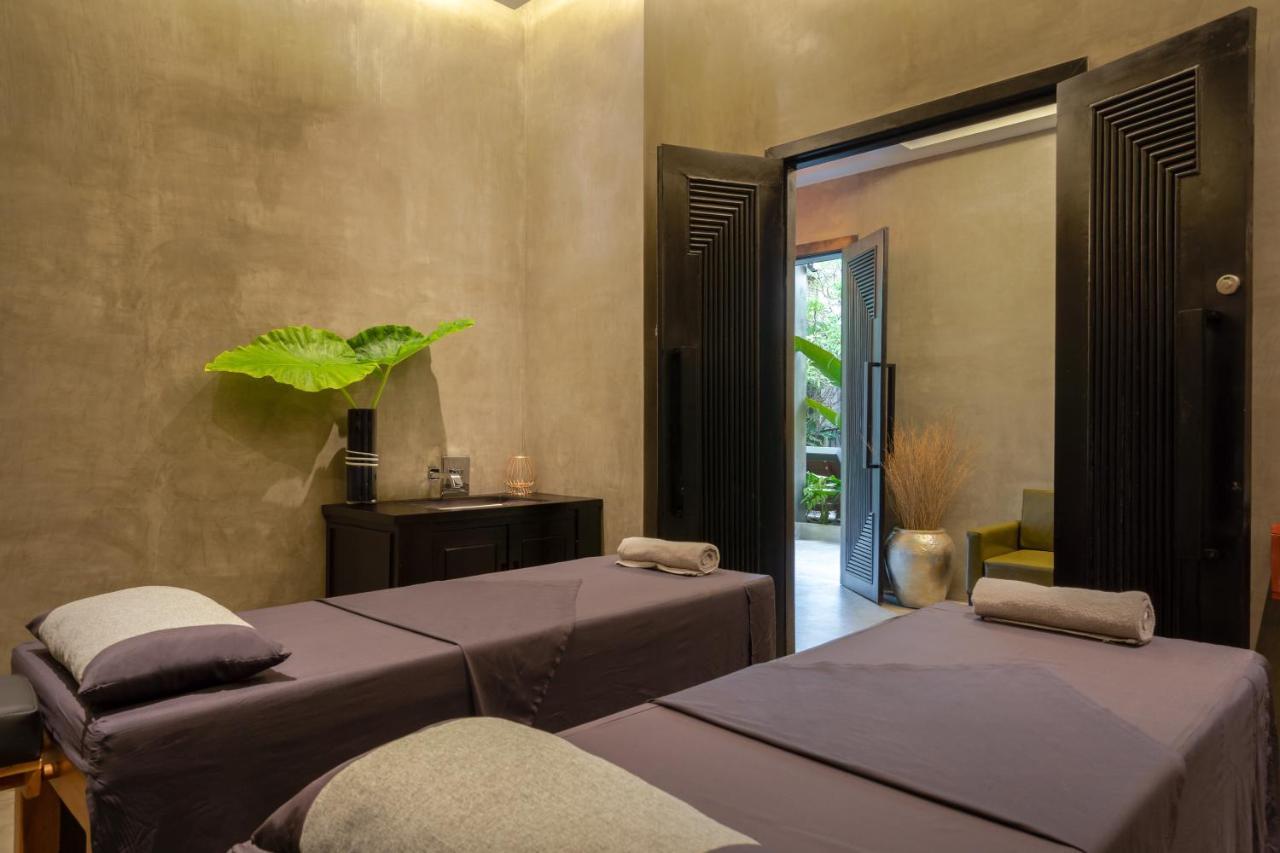 Eightfold Urban Resort Siem Reap Dış mekan fotoğraf A spa in Vietnam