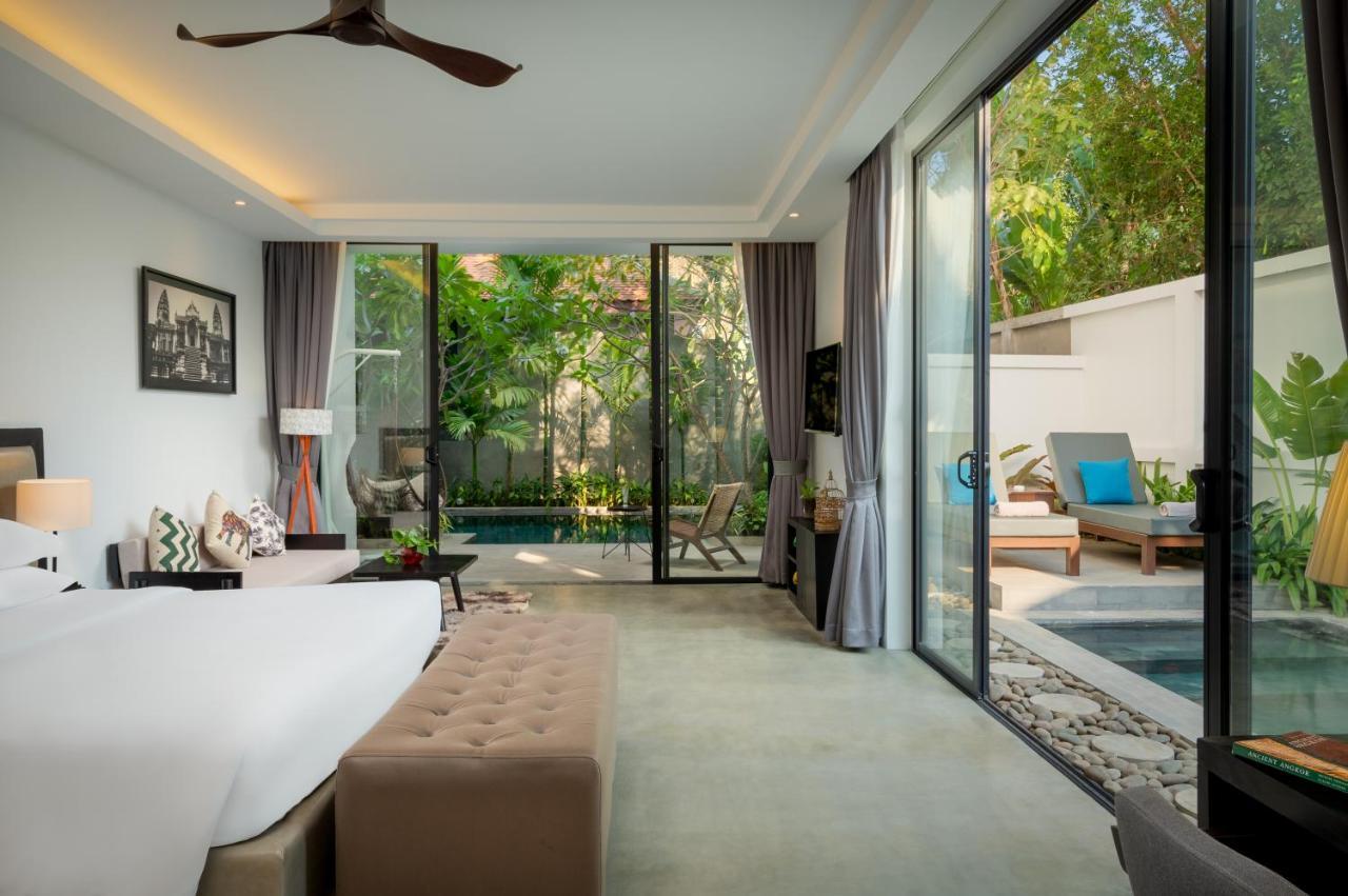 Eightfold Urban Resort Siem Reap Dış mekan fotoğraf A pool villa at The Village Phuket