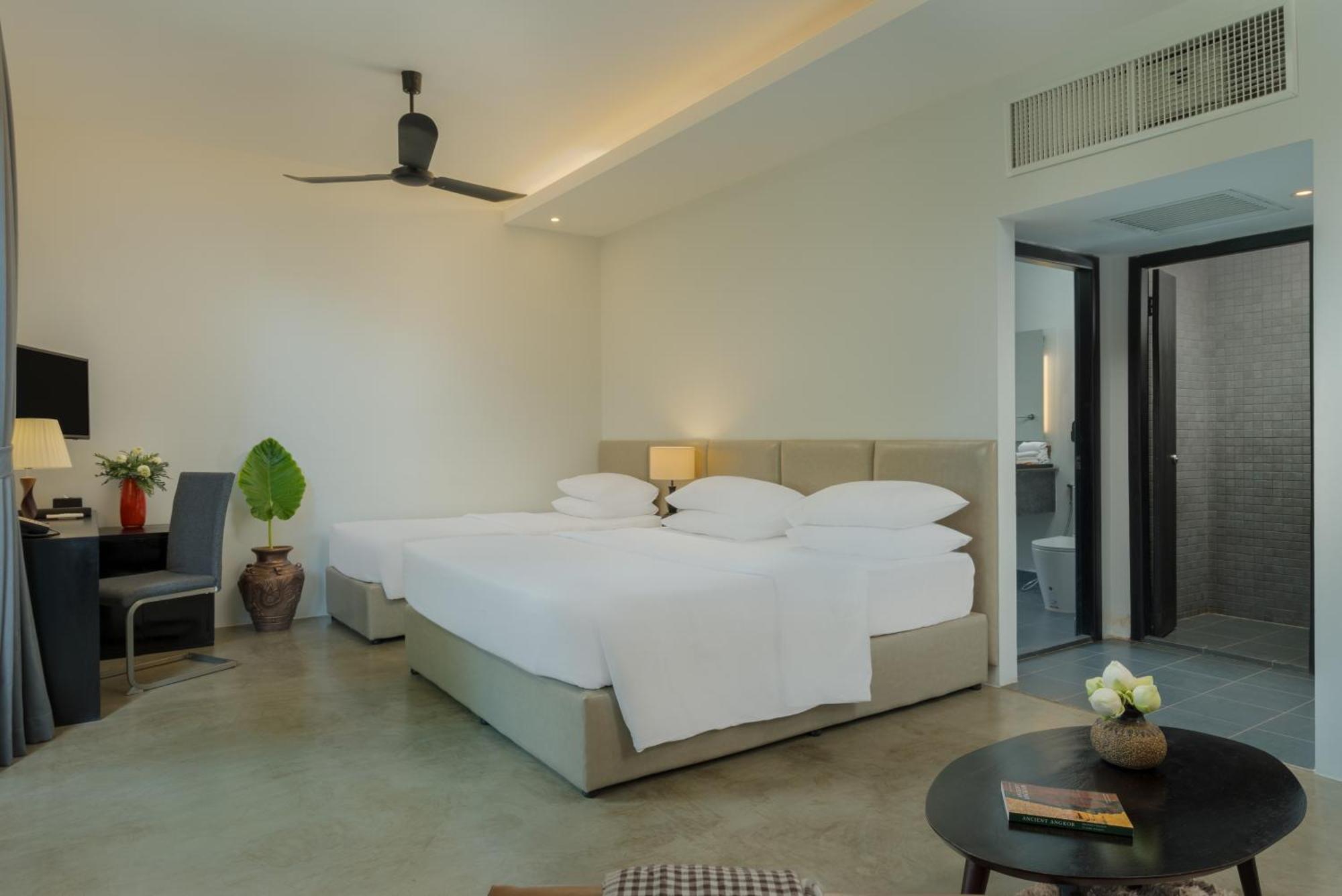 Eightfold Urban Resort Siem Reap Oda fotoğraf Deluxe Room